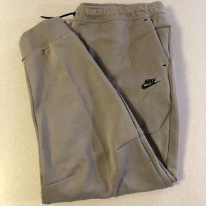Nike CU4495-247 Mens Sz 4XL Tech Fleece Jogger Pants Khaki